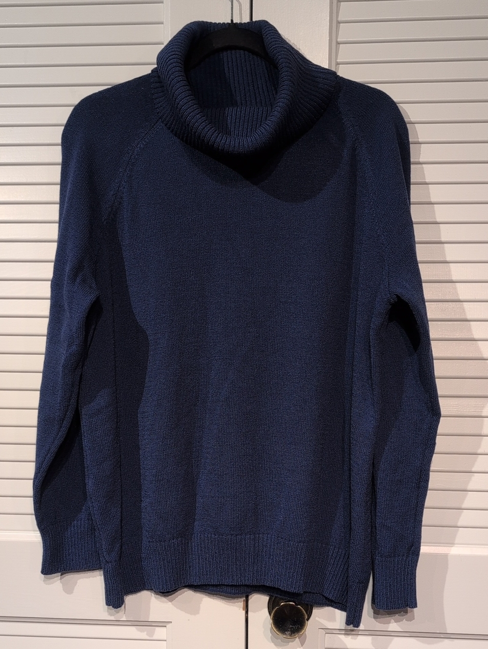 St. John Sport Women's Cowl Neck Sweater - Timeless Knit Wool Blend Size L - Picture 2 of 6